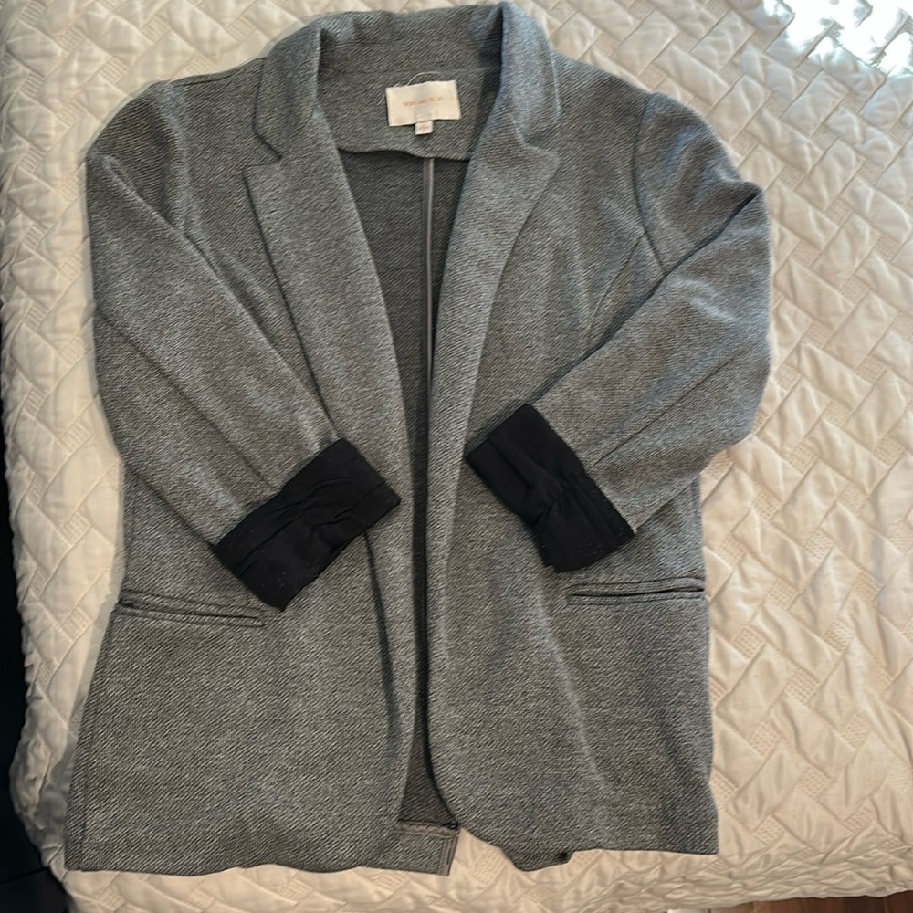 Womens blazer size small. 3/4 sleeves